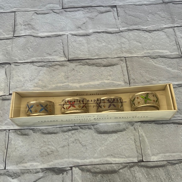 Pier 1 Exclusive Jeweled napkin rings - Picture 1 of 8